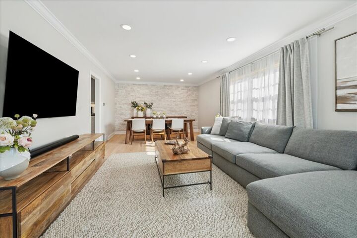 Property Photo: 116 E Orchard Street IL 60005