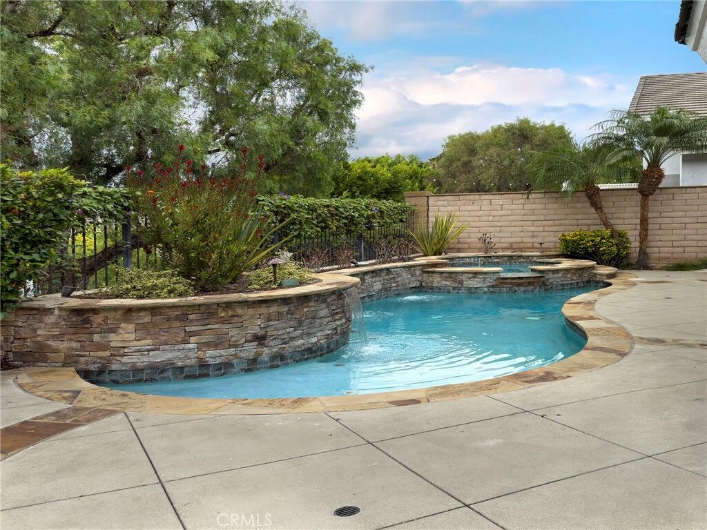 Property Photo:  26611 Strafford  CA 92692 