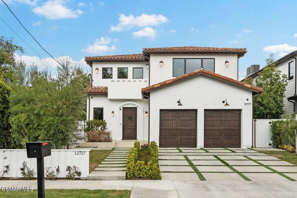 Property Photo: 12727 Landale Street CA 91604