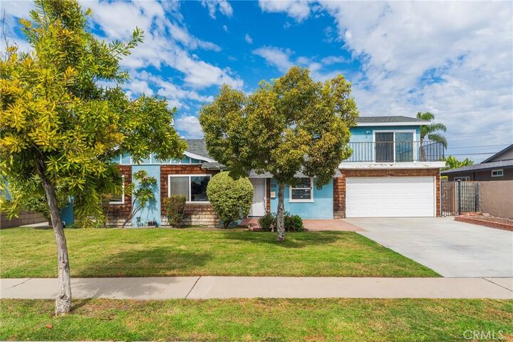Property Photo: 1921 W Clearbrook CA 92804