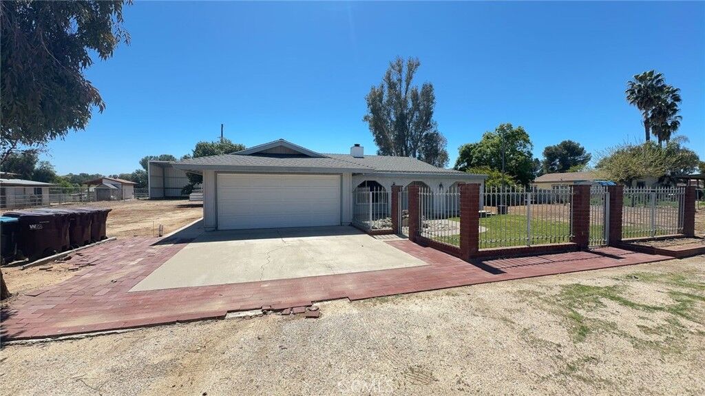Property Photo: 27247 Holland Road CA 92584