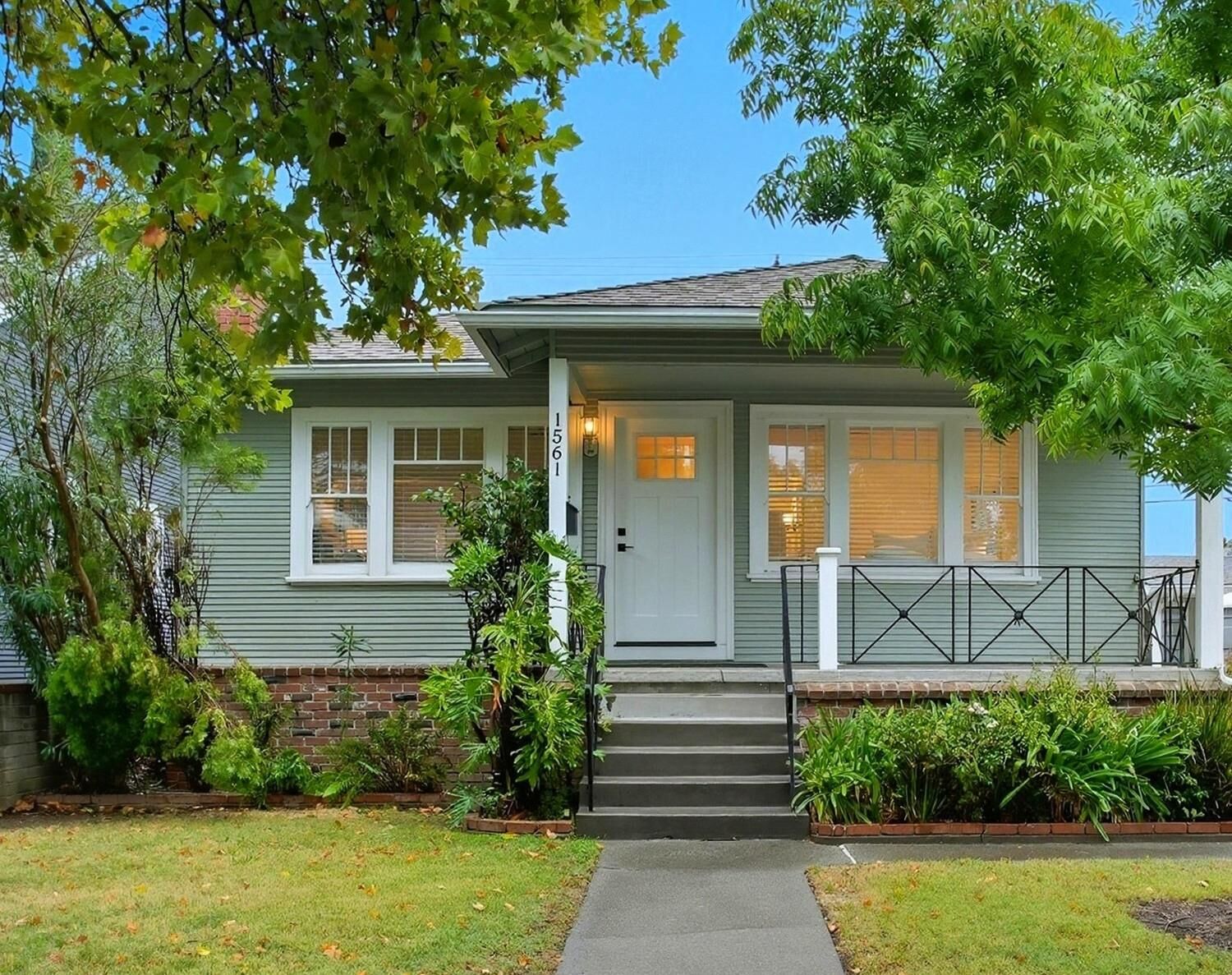Property Photo: 1561 49th Street CA 95819