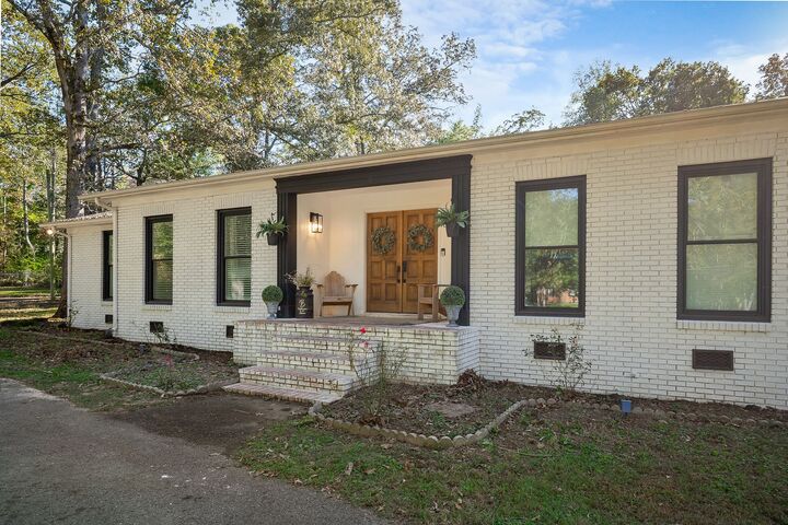 Property Photo:  296 Big Rock Rd  TN 37166 