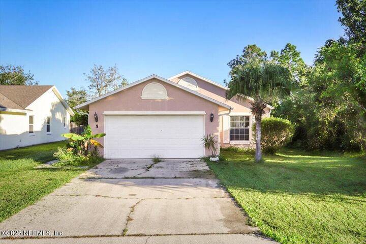 Property Photo: 5 Wood Acre Lane FL 32164
