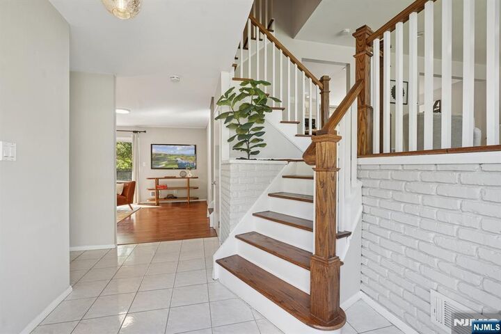 Property Photo:  4 Ellis Road  NJ 07006