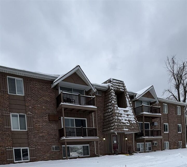 804 Arlington Ave 6  Petoskey MI 49770 photo