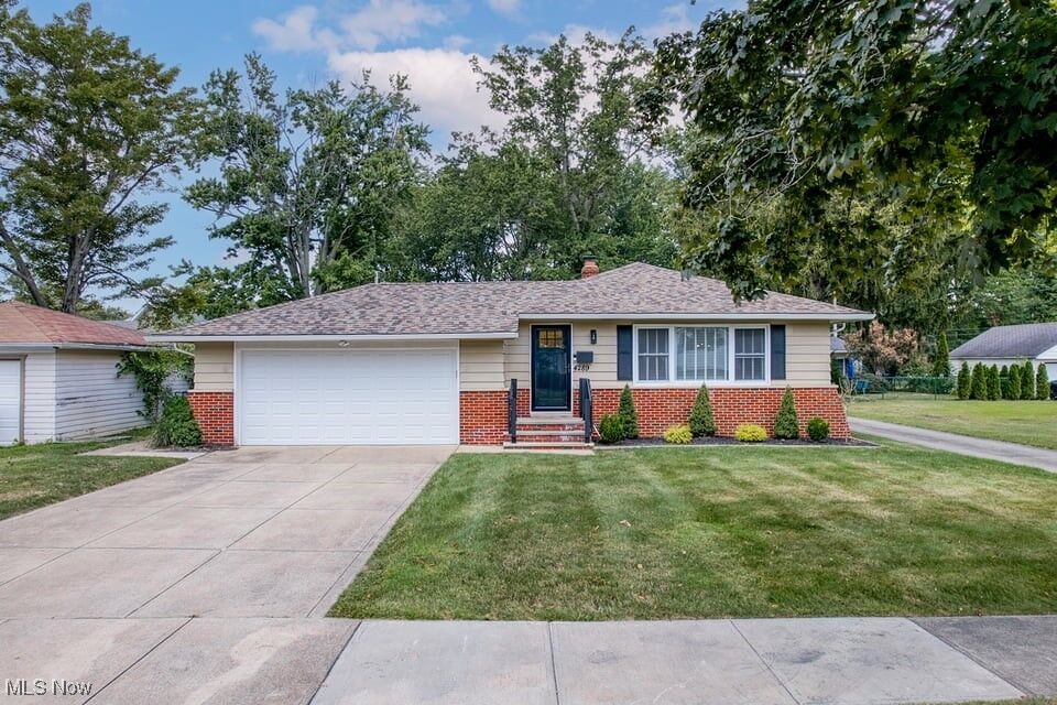 Property Photo:  4289 Swaffield Drive  OH 44121 