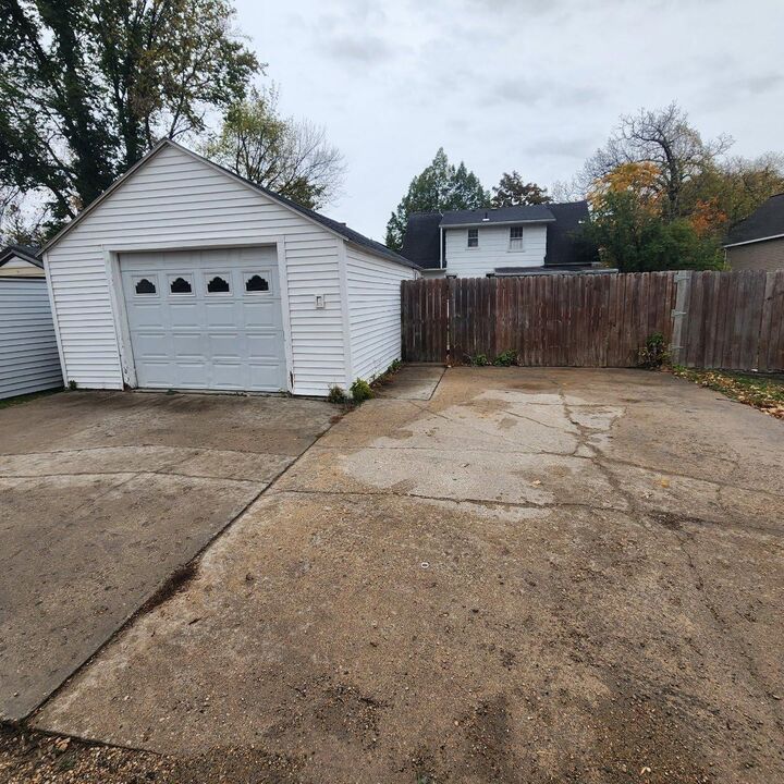 Property Photo:  241 Crocker Avenue N  MN 56701 