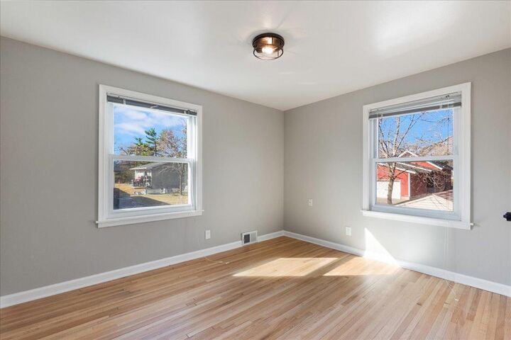 Property Photo: 2910 Vernon Avenue S MN 55416