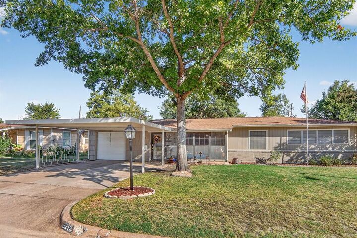 5213 Mallory Drive  Haltom City TX 76117 photo