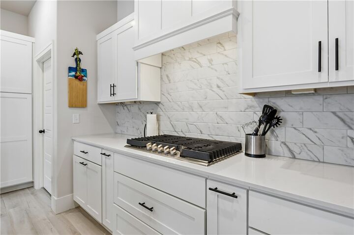 Property Photo: 2936 N Poppy Lane AR 72704