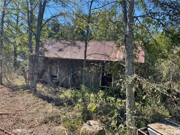 Property Photo:  427 County Road 238  AR 72616 