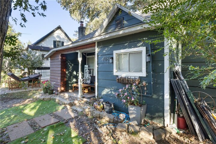 108 W 7th Street  Fayetteville AR 72701 photo