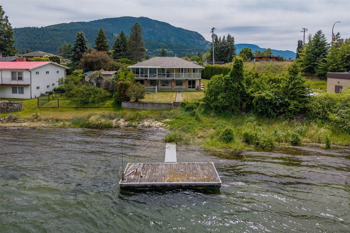 Property Photo: 634 Hysop Place BC V0E 1M0