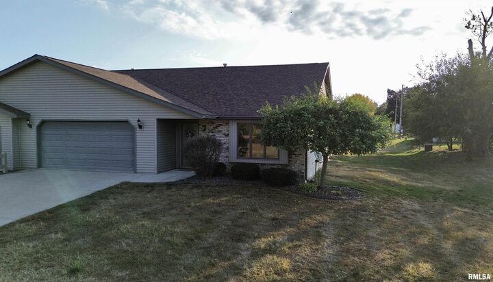 1625 Milnes Drive  Fulton IL 61252 photo
