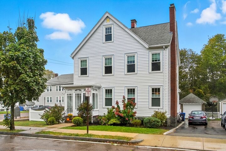 87 Thacher St  Milton MA 02186 photo