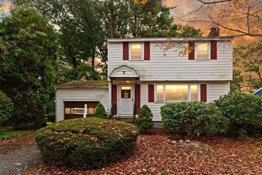 Property Photo: 7 Debra Ln MA 01701