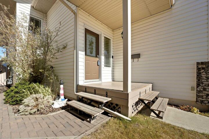 Property Photo: 39 Duval Crescent AB T4R 2Y6