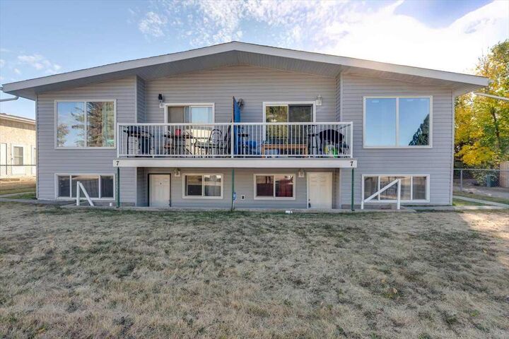 7 Nyberg Avenue  Red Deer AB T4P 1R5 photo