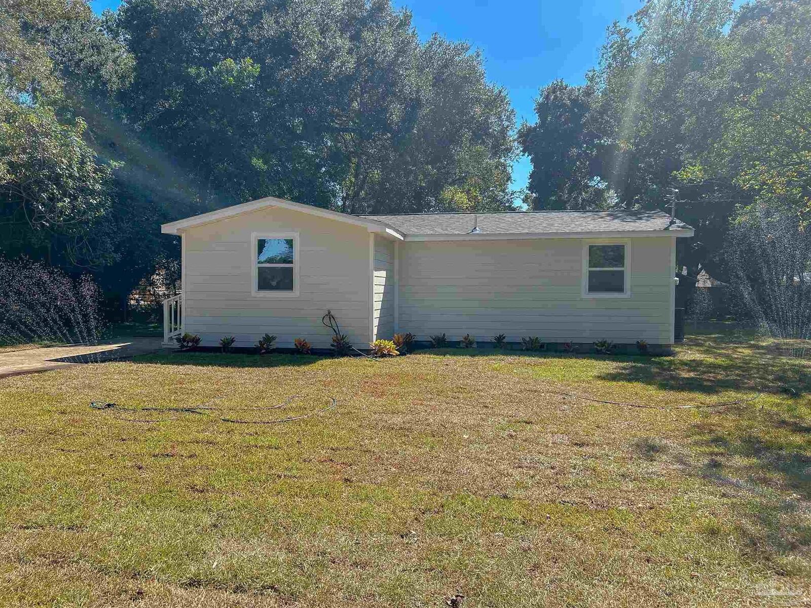 Property Photo: 2857 Helen St FL 32504
