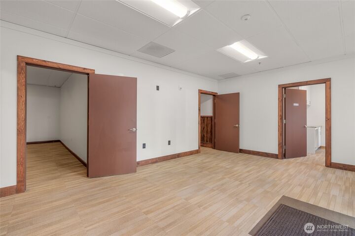 Property Photo: 1207 N 152nd Street C WA 98133