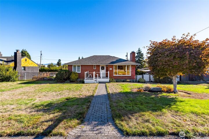 Property Photo: 4911 Delaware Avenue WA 98203