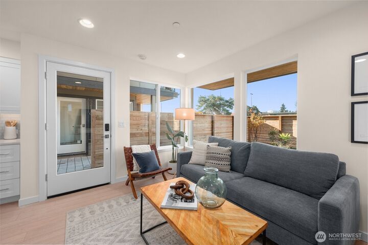 Property Photo: 1612 N 92nd Street WA 98103