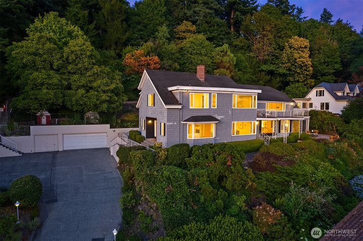 Property Photo:  4400  Beach Drive SW  WA 98116 