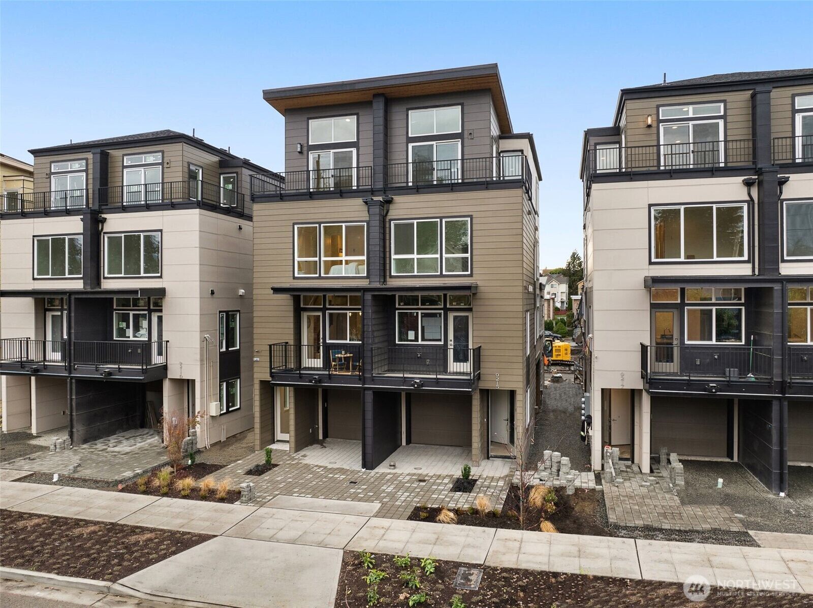 Property Photo: 9211 D Densmore Avenue N WA 98103