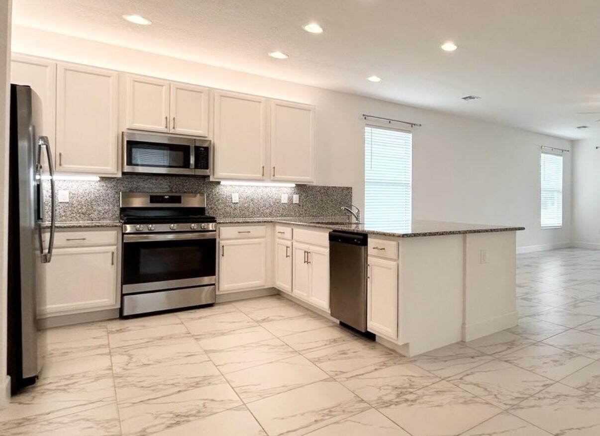 Property Photo:  11650 SW Moon River Way  FL 34987 