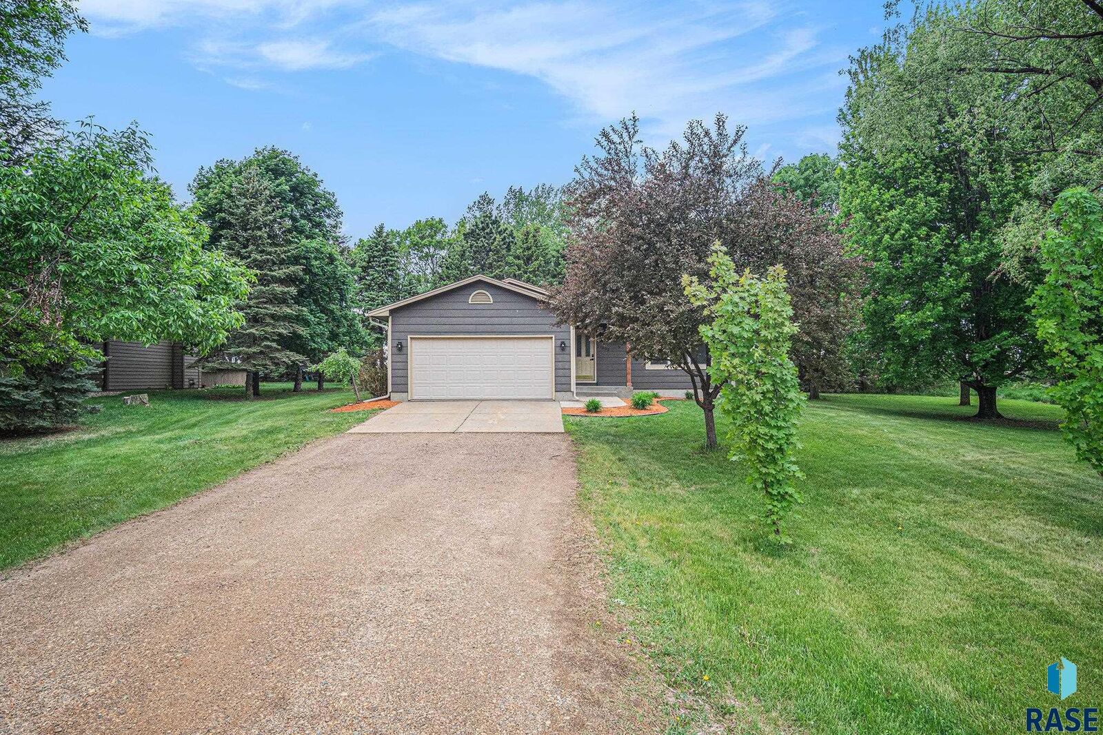 Property Photo: 27033 Revillo Pl SD 57108