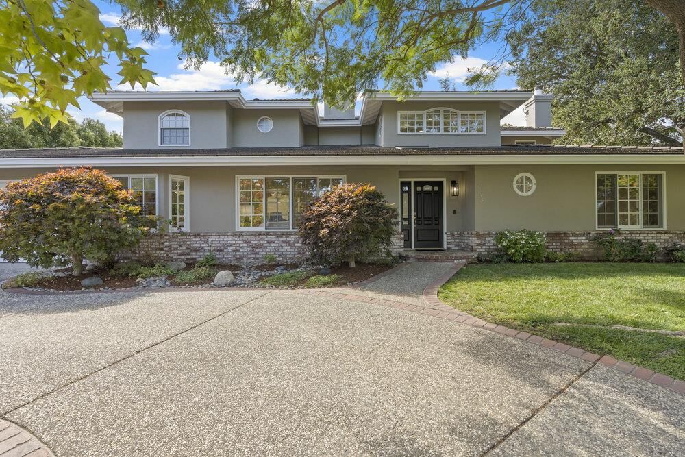 Property Photo: 1405 Montclaire Place CA 94024