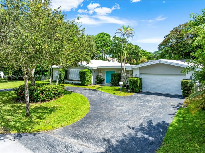 Property Photo: 13905 SW 78th Ct FL 33158