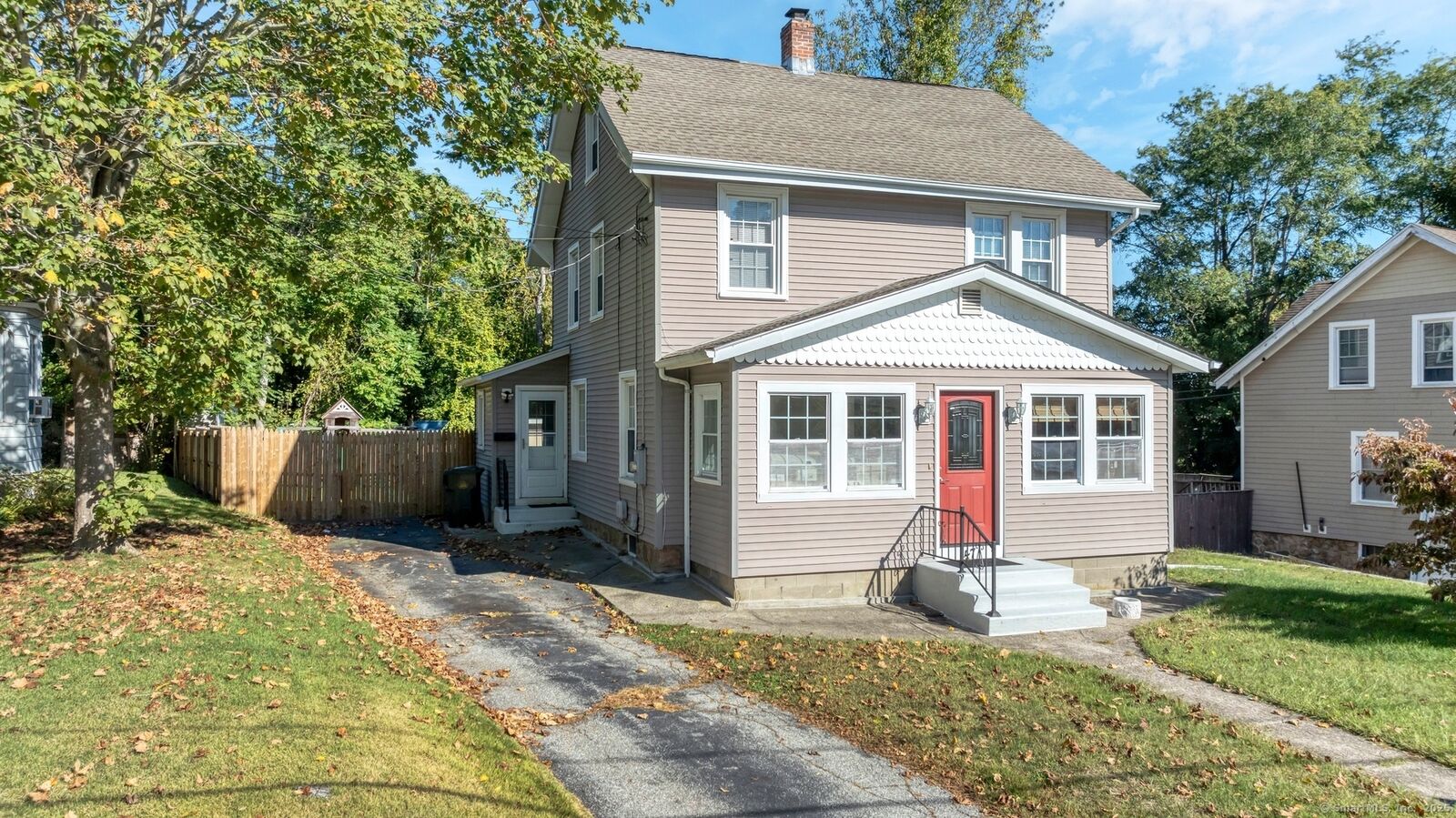 Property Photo:  47 Phillips Street  CT 06320 