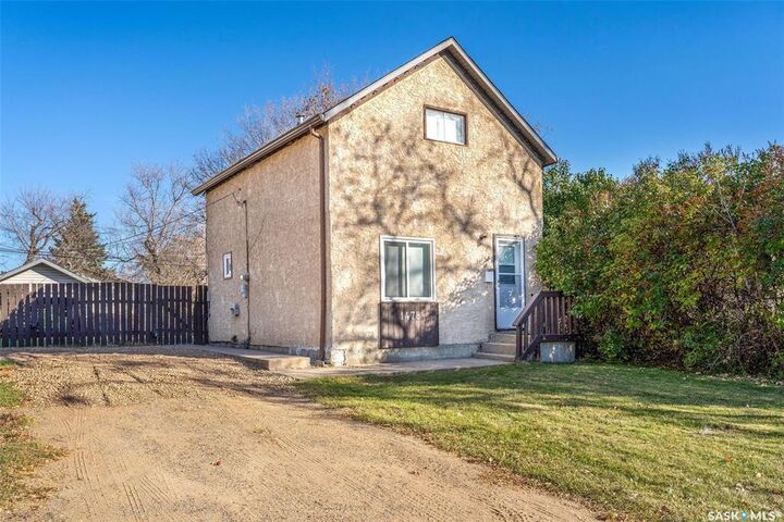 1478 1st Street E  Prince Albert SK S6V 0E5 photo