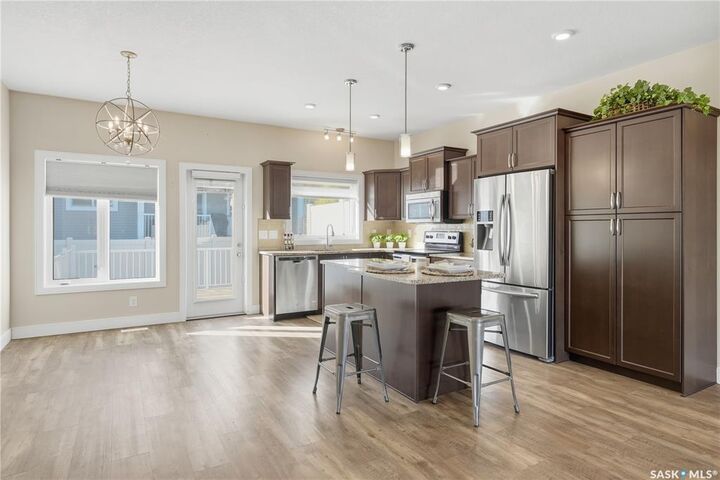 Property Photo: 3214 11th Street W 2 SK S7M 5G3