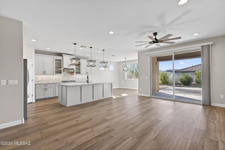 Property Photo: 11485 N Desert Calico Loop AZ 85742