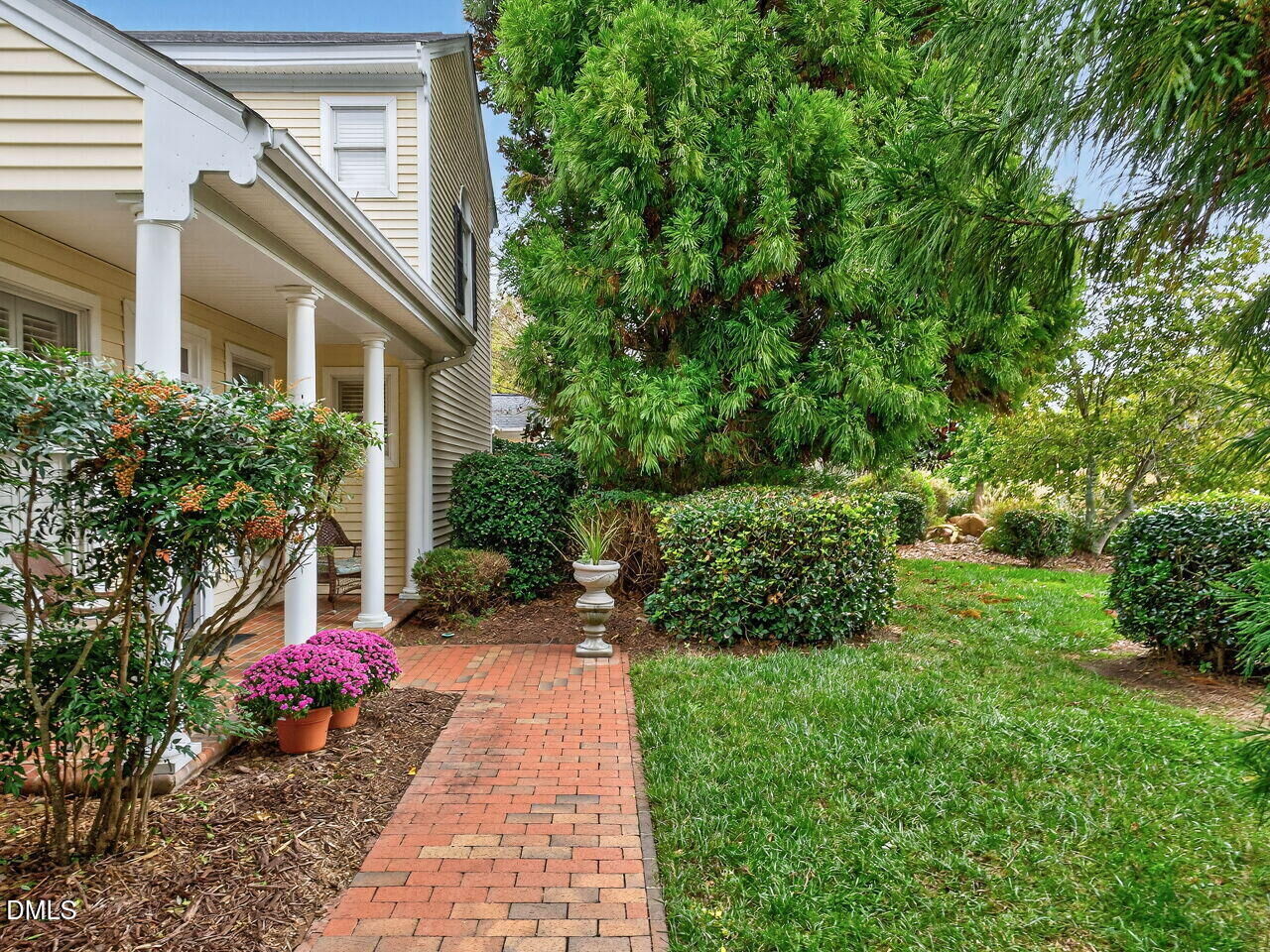 Property Photo:  28 W Madison  NC 27312 