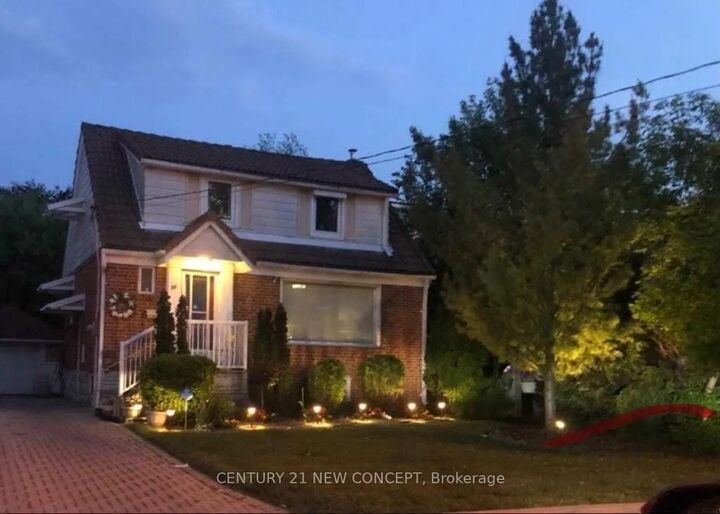 Property Photo: 59 Madawaska Avenue ON M2M 2R2