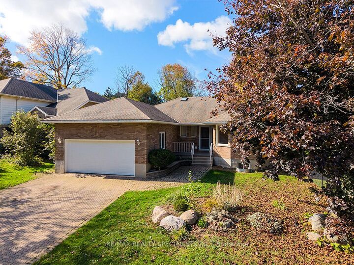 Property Photo: 56 Middle Avenue ON N4L 1A8