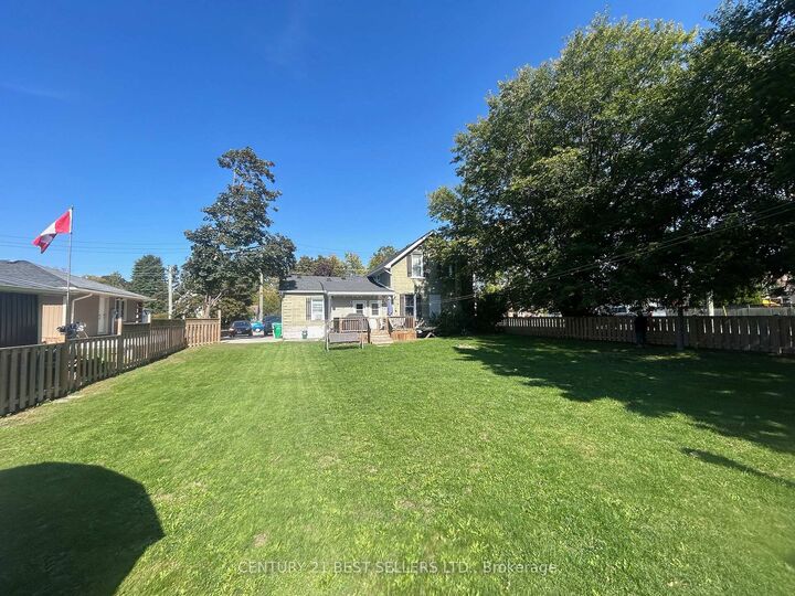 Property Photo:  115-117 Britannia Road W  ON N7A 2B4 