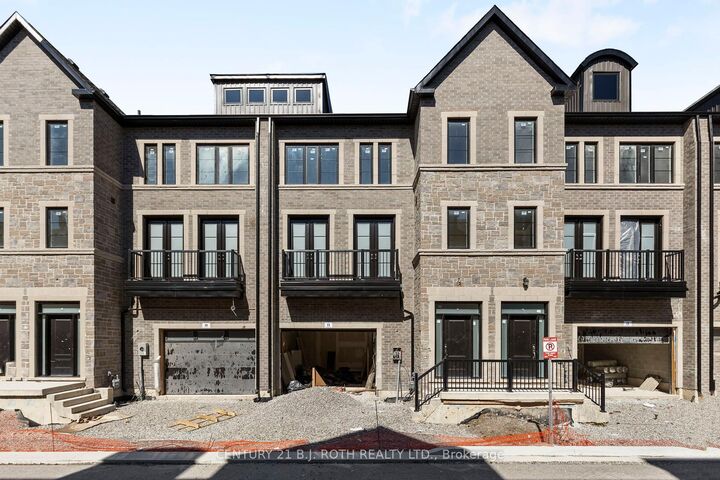 260 Eagle Street 11  Newmarket ON L3Y 1K1 photo