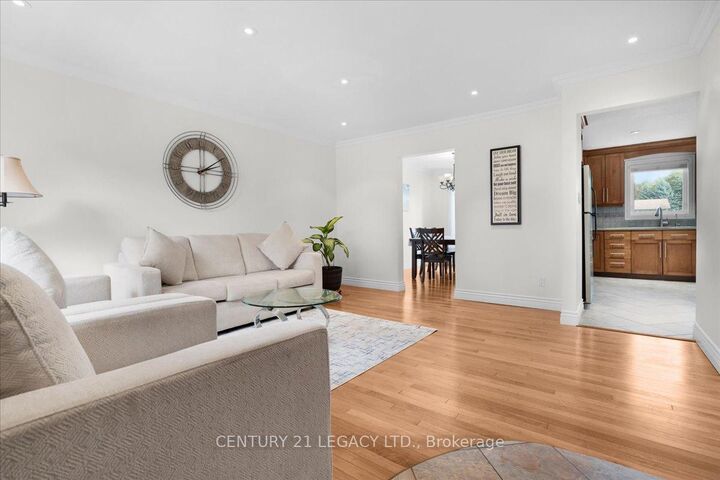 Property Photo:  3 Nelson Avenue  ON N2K 1C7