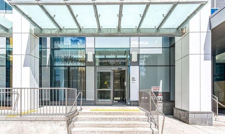 Property Photo: 135 Lower Sherbourne Street 2519 ON M5A 1Y4