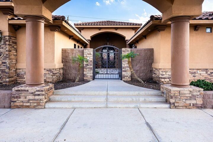 Property Photo:  1824 Stovall Street  AZ 86442 