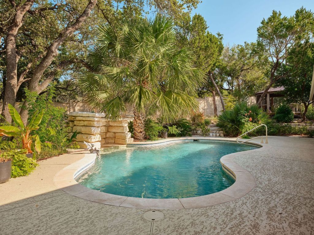 Property Photo: 5612 Bonnell Vista Street TX 78731