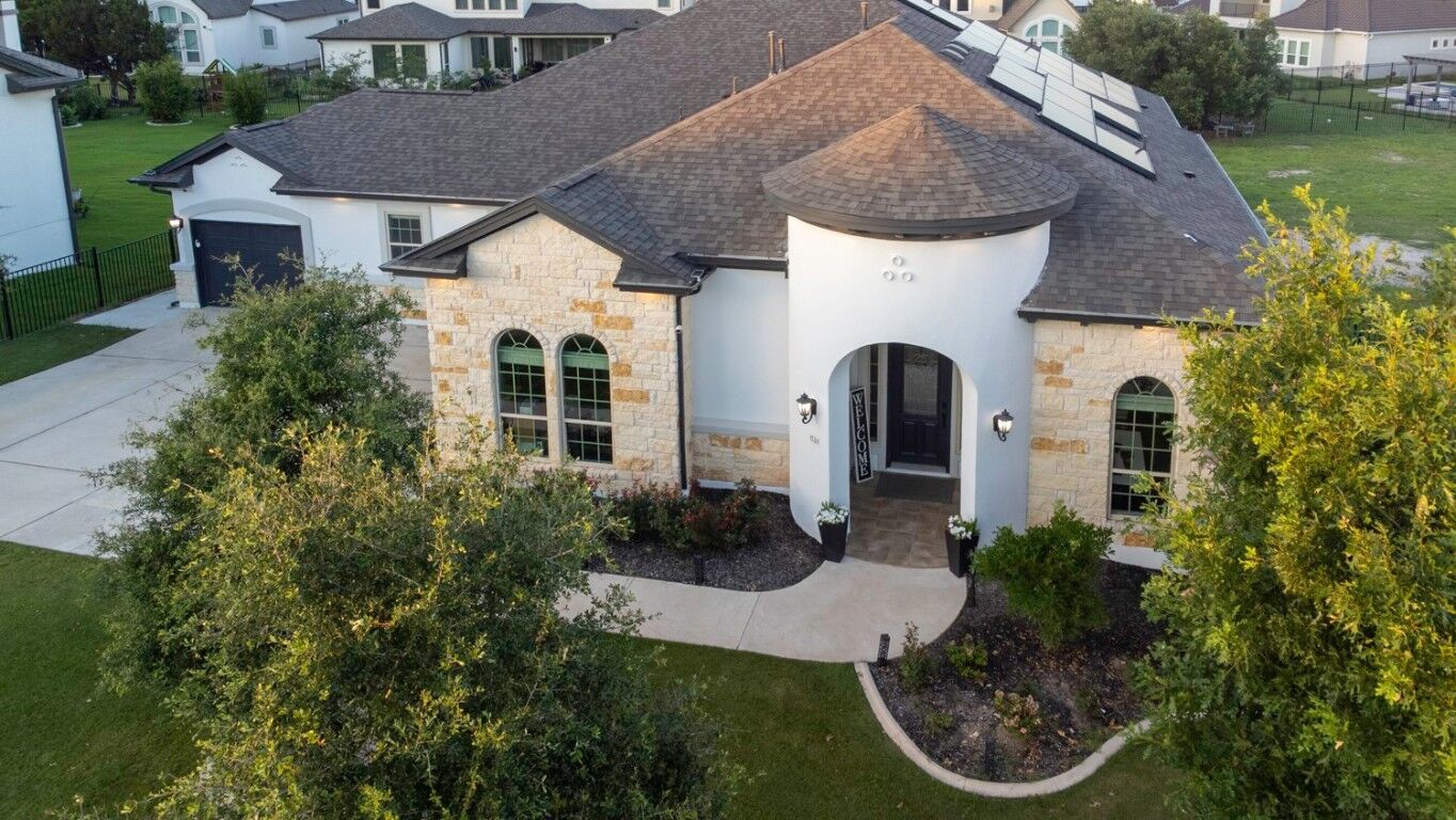 Property Photo: 1720 Boscello Court TX 78641
