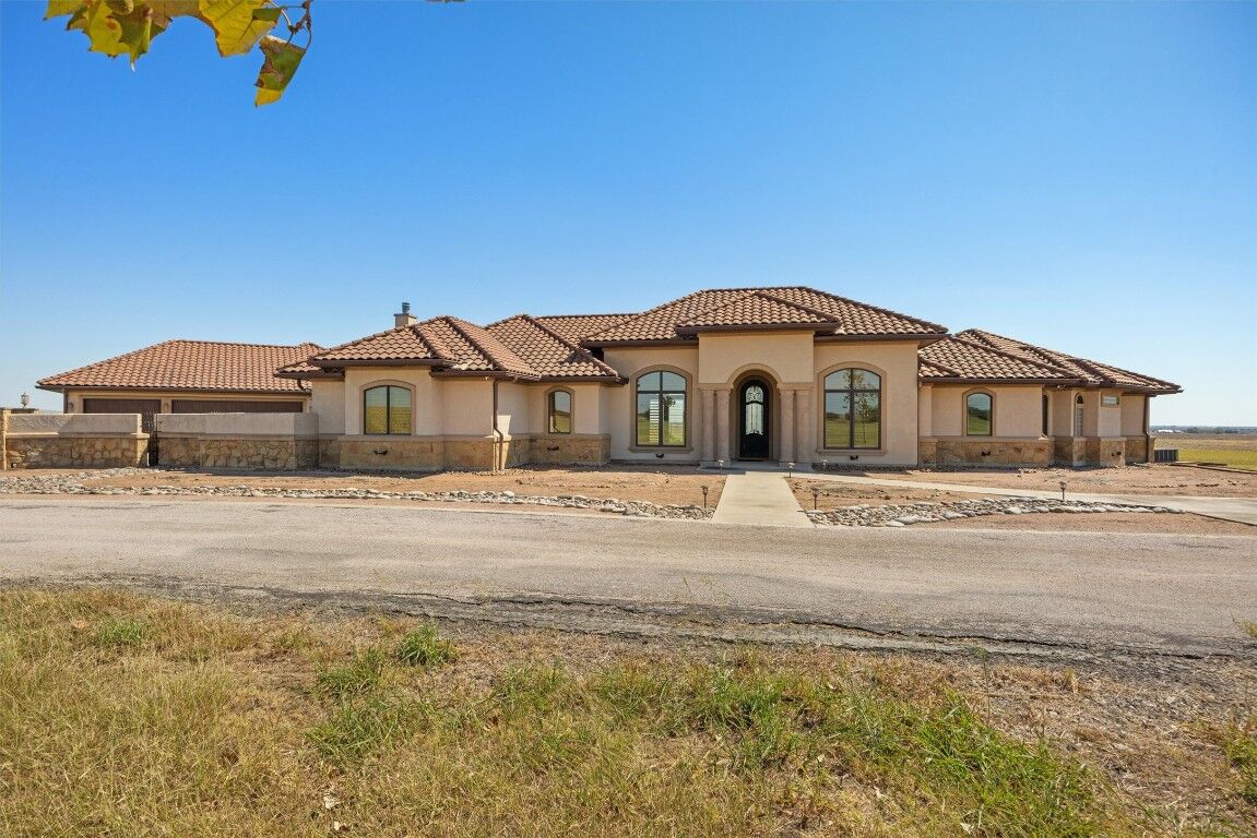 Property Photo: 14502 Lund Carlson Road TX 78615