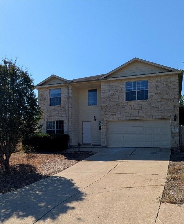 Property Photo: 1209 Amberwood Loop TX 78640