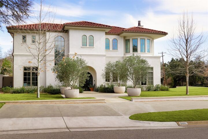 Property Photo: 2601 Wooldridge Drive TX 78703